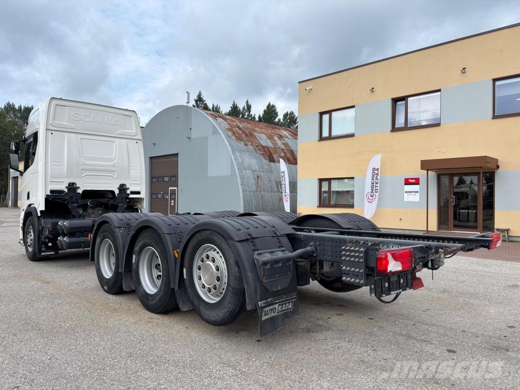 Scania R500 8x4*4 EURO6 + PTO + CHASSIS L8250mm Шасі з кабіною