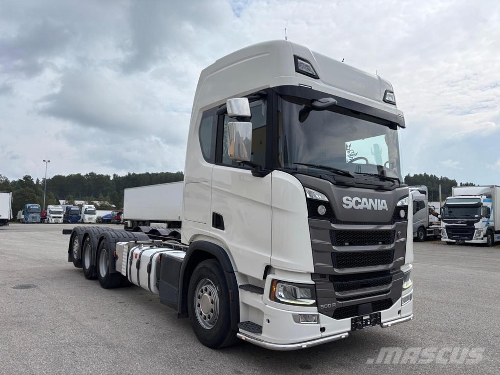 Scania R500 8x4*4 EURO6 + PTO + CHASSIS L8250mm Шасі з кабіною