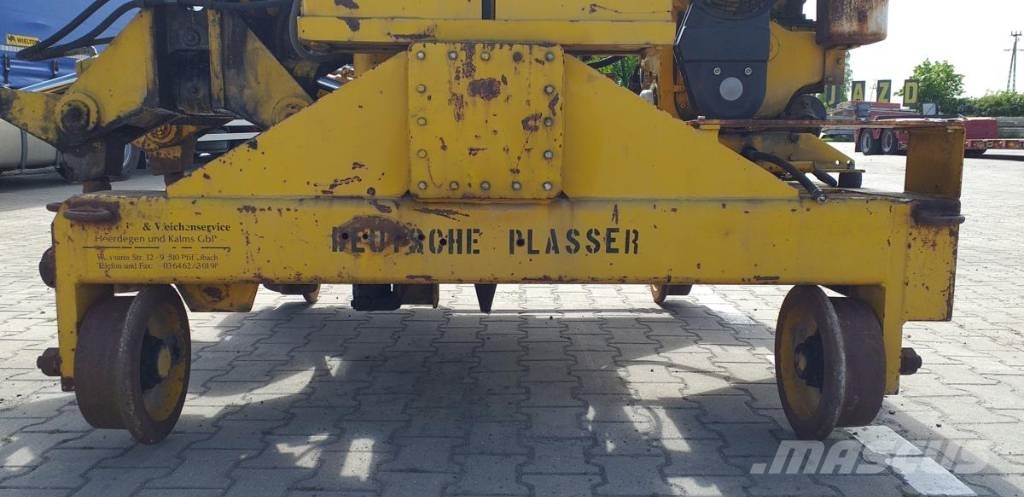  Podbijarka torowa | Track tamping machine Održavanje železničkih pruga