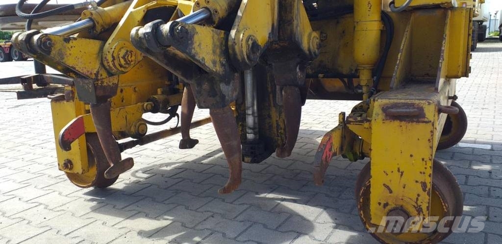  Podbijarka torowa | Track tamping machine Održavanje železničkih pruga