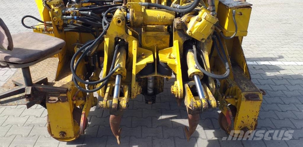  Podbijarka torowa | Track tamping machine Održavanje železničkih pruga