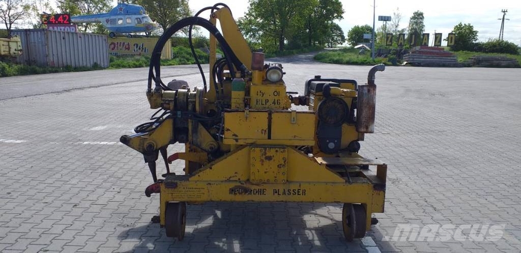  Podbijarka torowa | Track tamping machine Održavanje železničkih pruga