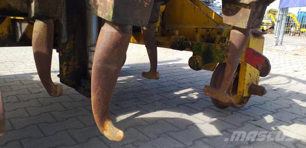  Podbijarka torowa | Track tamping machine Održavanje železničkih pruga