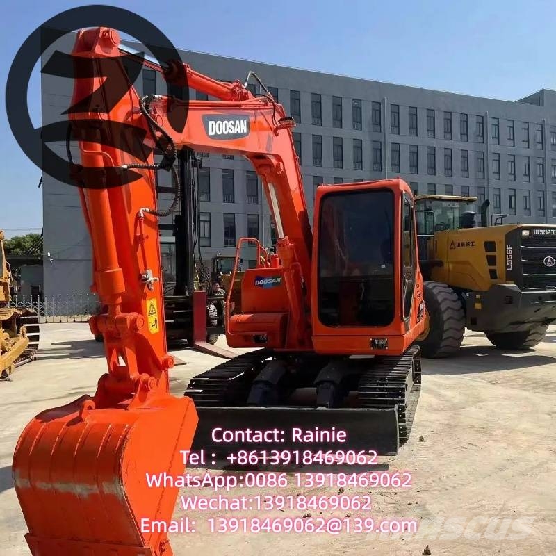Doosan DH 80 履带挖掘机
