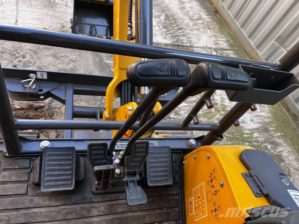 XCMG XE 17 U Miniexcavadoras