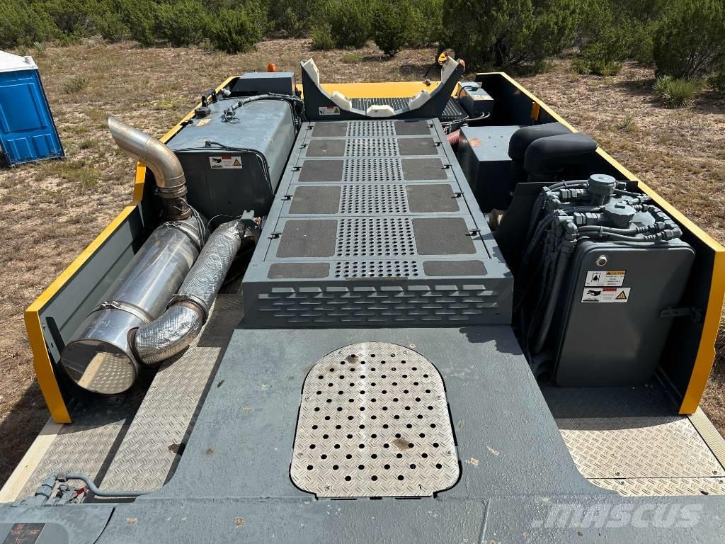 リープヘル LTM 1450-8.1, 2018, Terryville, Connecticut, アメリカ