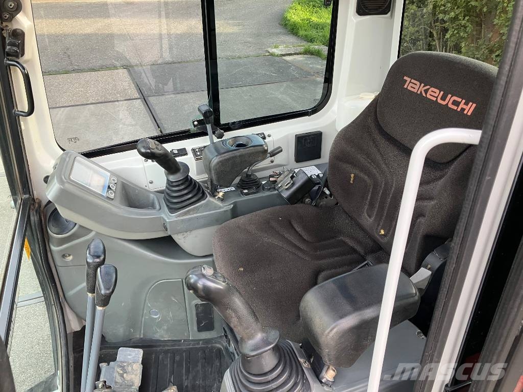Takeuchi TB 225 minigraver | 3800u | sloop-sorteer Minigravemaskiner