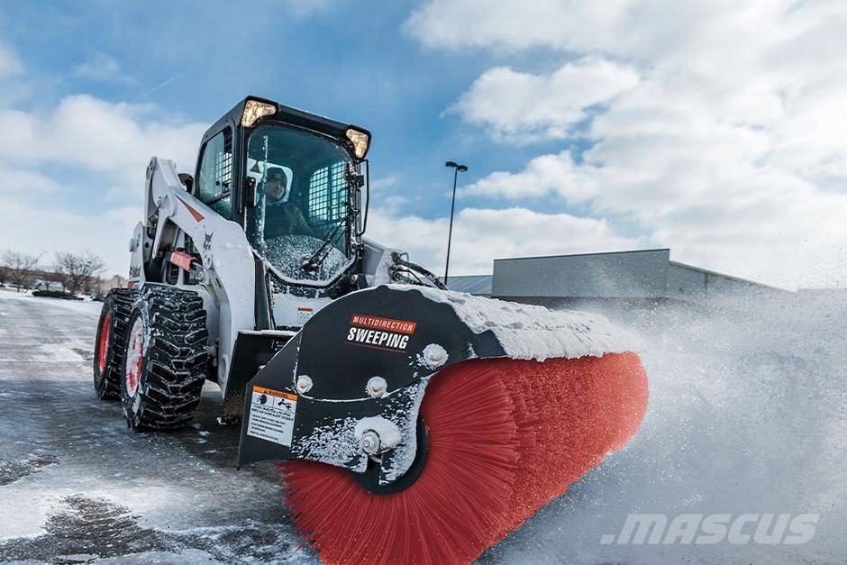 Bobcat Zamiatarka / Angle Broom Zametací kartáče