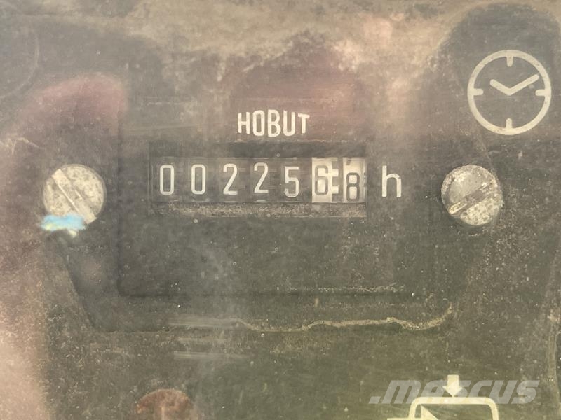 Atlas Copco XAHS 186 DD - N Kompresory