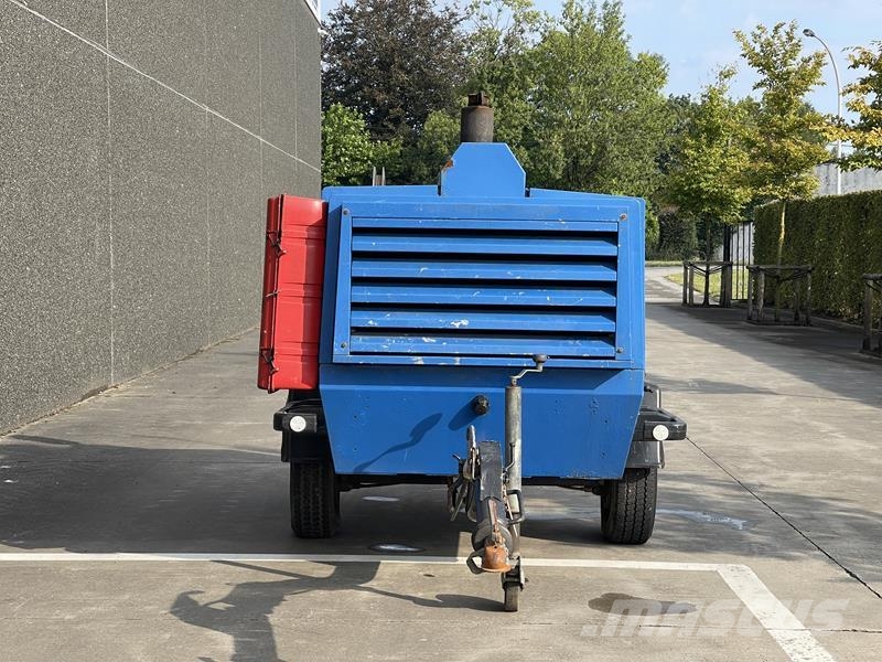 Atlas Copco XAHS 186 DD - N Kompresory