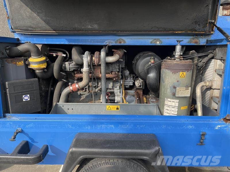 Atlas Copco XAHS 186 DD - N Kompresory