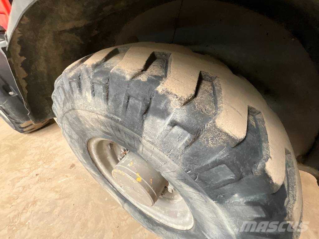 CAT 906 H 2 لوادر بعجل