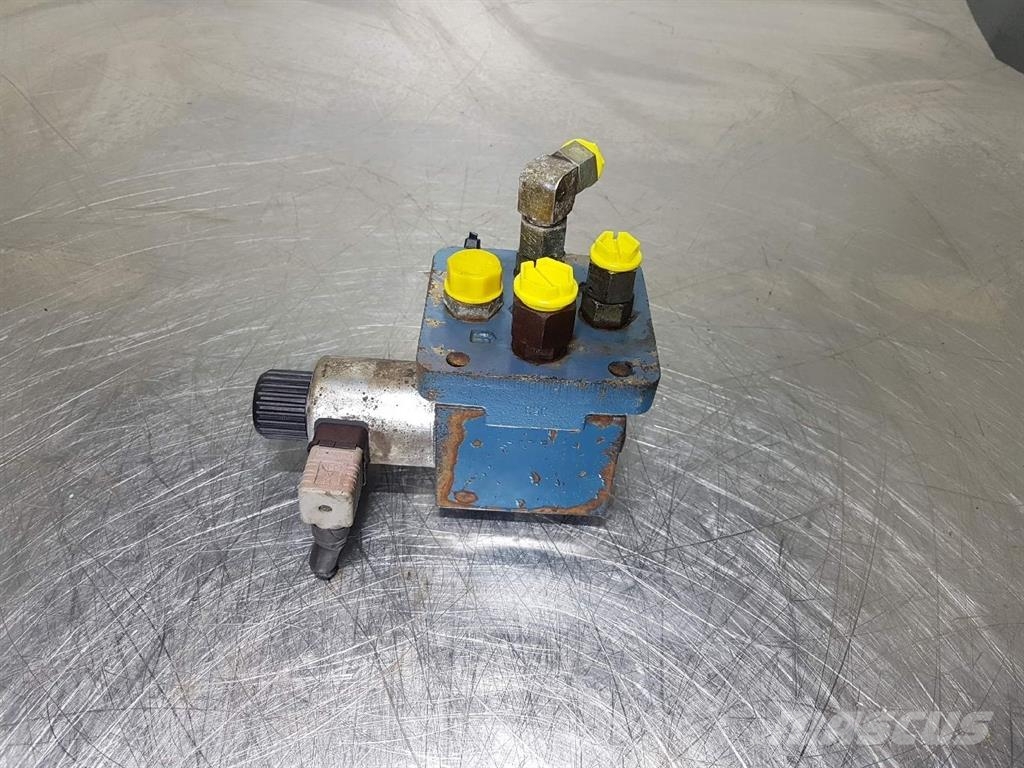 Manitou MT1233ST-Bosch 081WV10P1V1027-NG10 4/2 Valve 12V Hidráulicos