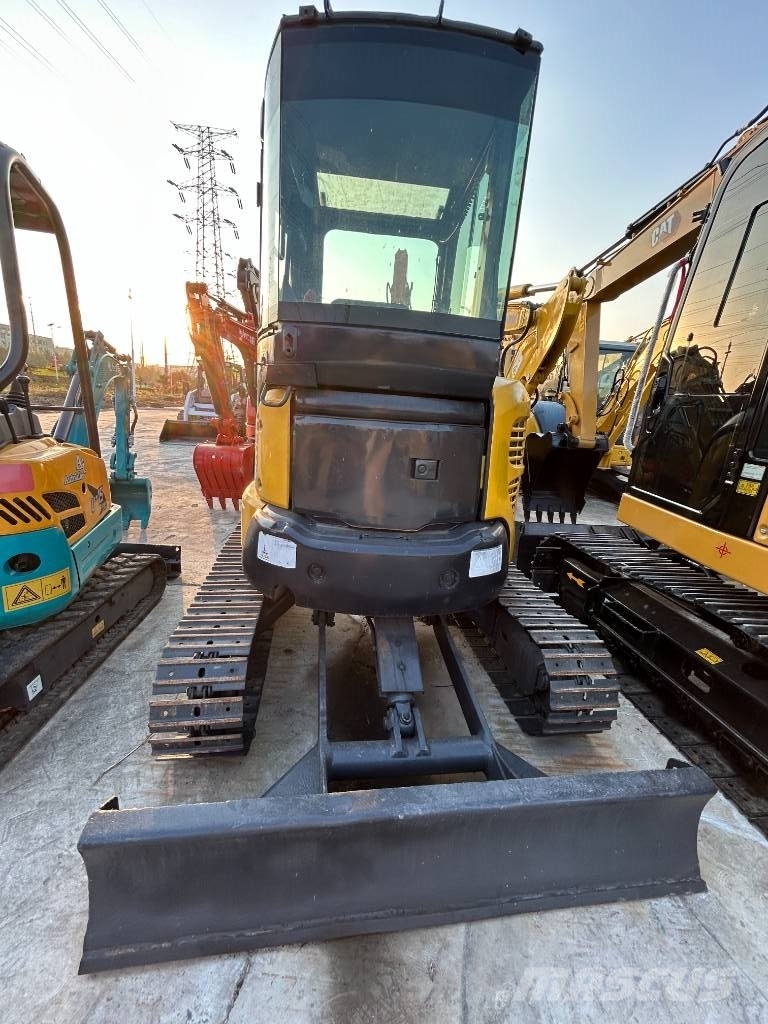 Komatsu PC 35 MR Minikoparki