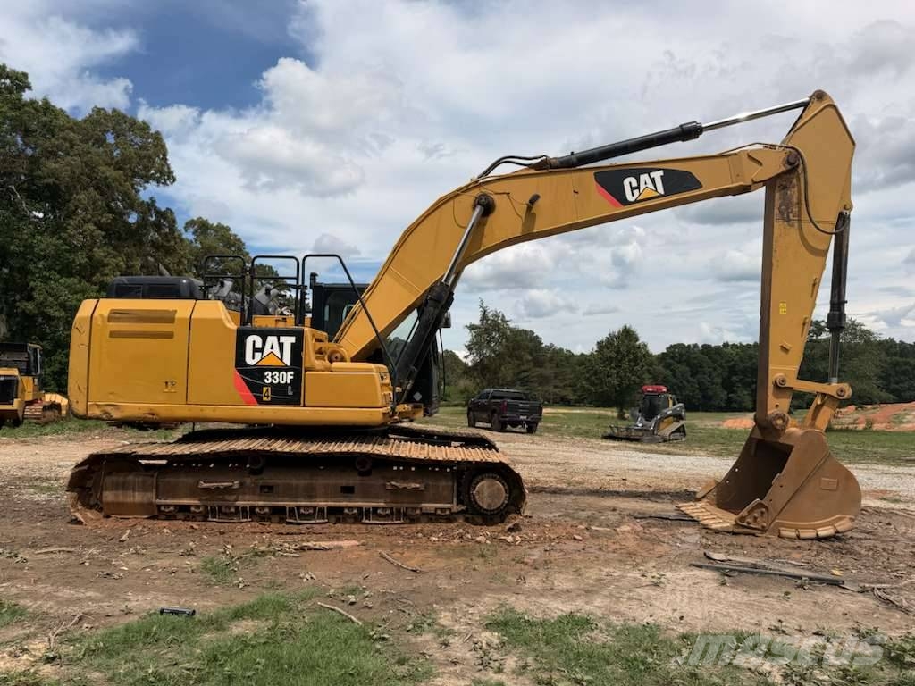 CAT 330 Pásové rýpadlá