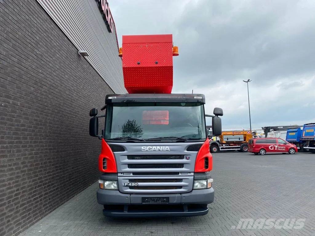 Scania P420 8X4 + BISON PALFINGER TKA 57 KS HOOGWERKER/HU Auto košare