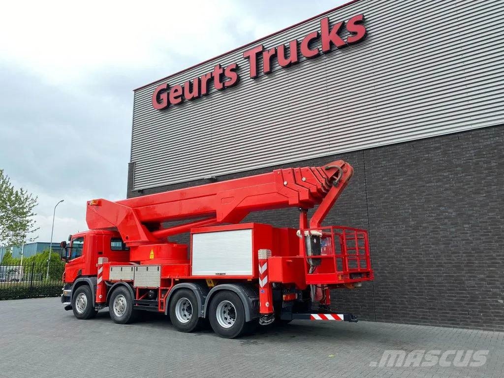 Scania P420 8X4 + BISON PALFINGER TKA 57 KS HOOGWERKER/HU Auto košare
