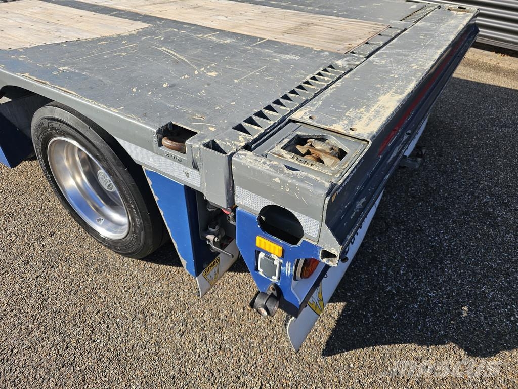 Volvo FH 500 8x2 / HMF 70 tm CRANE + JUMBO TRAILER 起重车