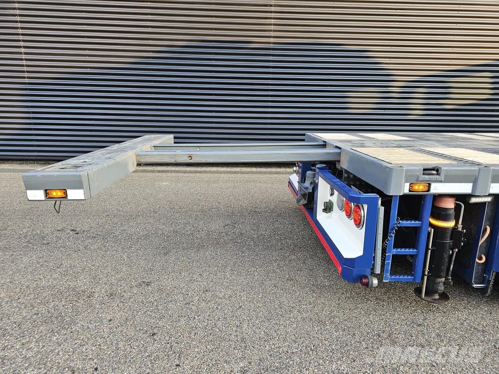 Volvo FH 500 8x2 / HMF 70 tm CRANE + JUMBO TRAILER 起重车
