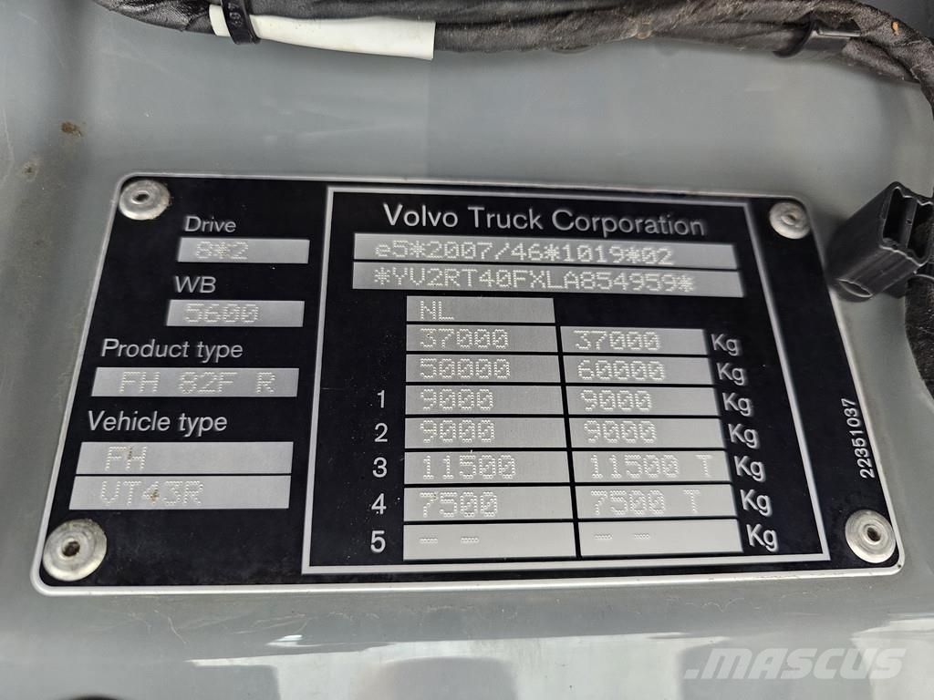 Volvo FH 500 8x2 / HMF 70 tm CRANE + JUMBO TRAILER 起重车