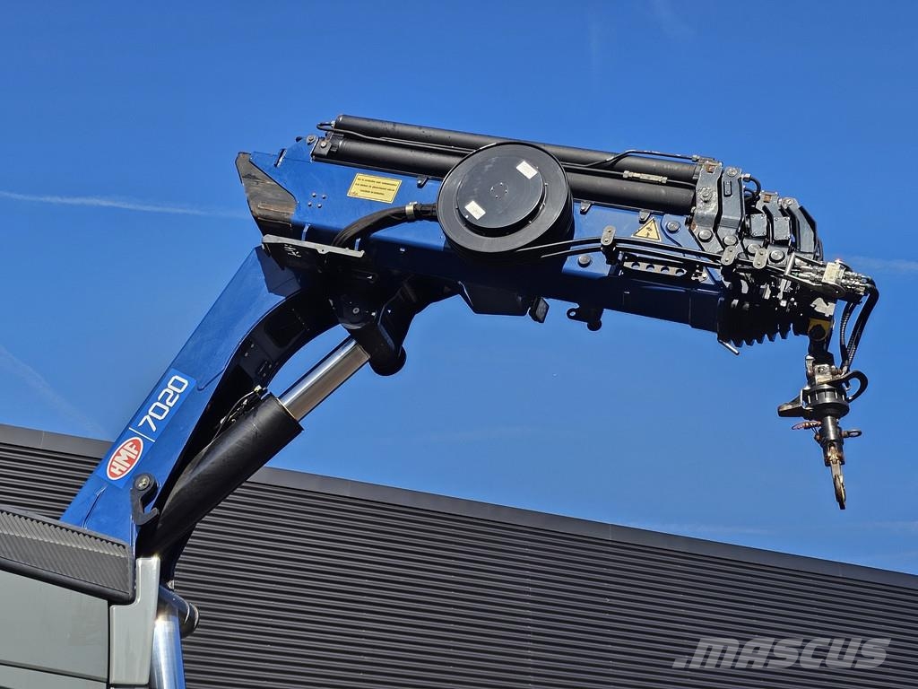 Volvo FH 500 8x2 / HMF 70 tm CRANE + JUMBO TRAILER 起重车