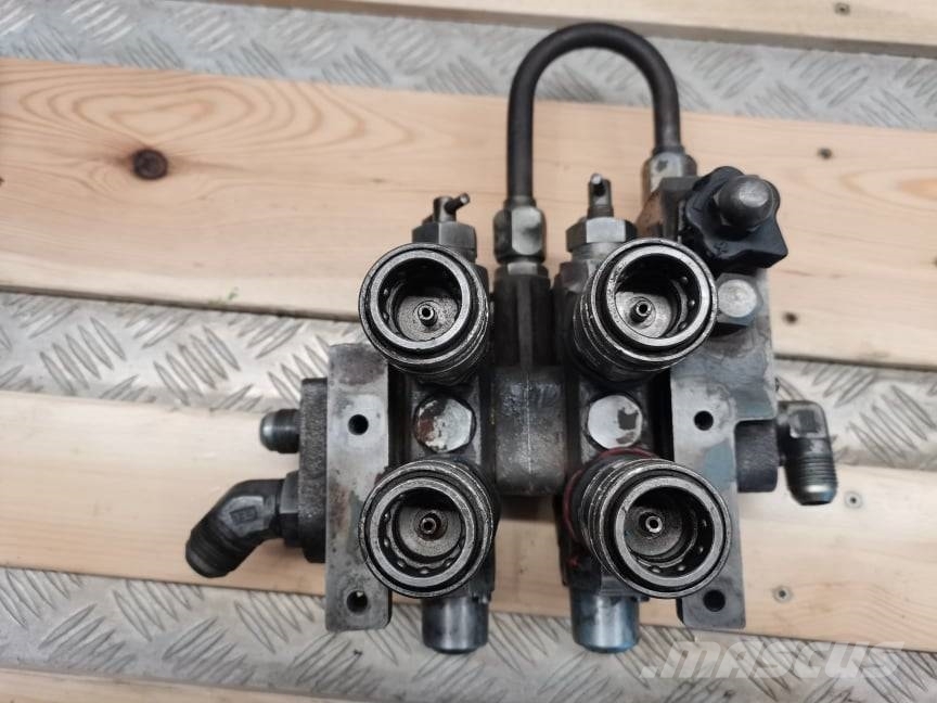 Massey Ferguson 3090 {hydraulic distributor} Hydraulika