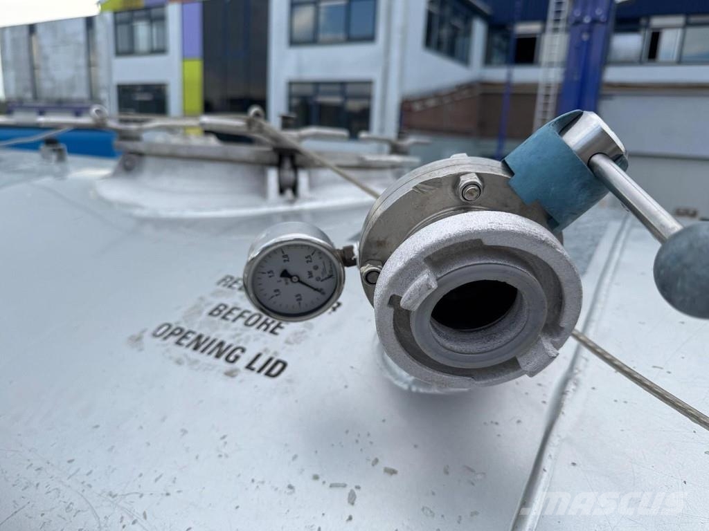 LAG O-3-40 02 3 AXLE KIPPER + 61.000 LITER TANK Tankopleggers