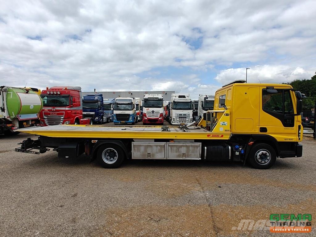 Iveco EuroCargo 120-220L 4x2 Half Sleeper Cabin (3 Perso مركبات إصلاح الأعطال