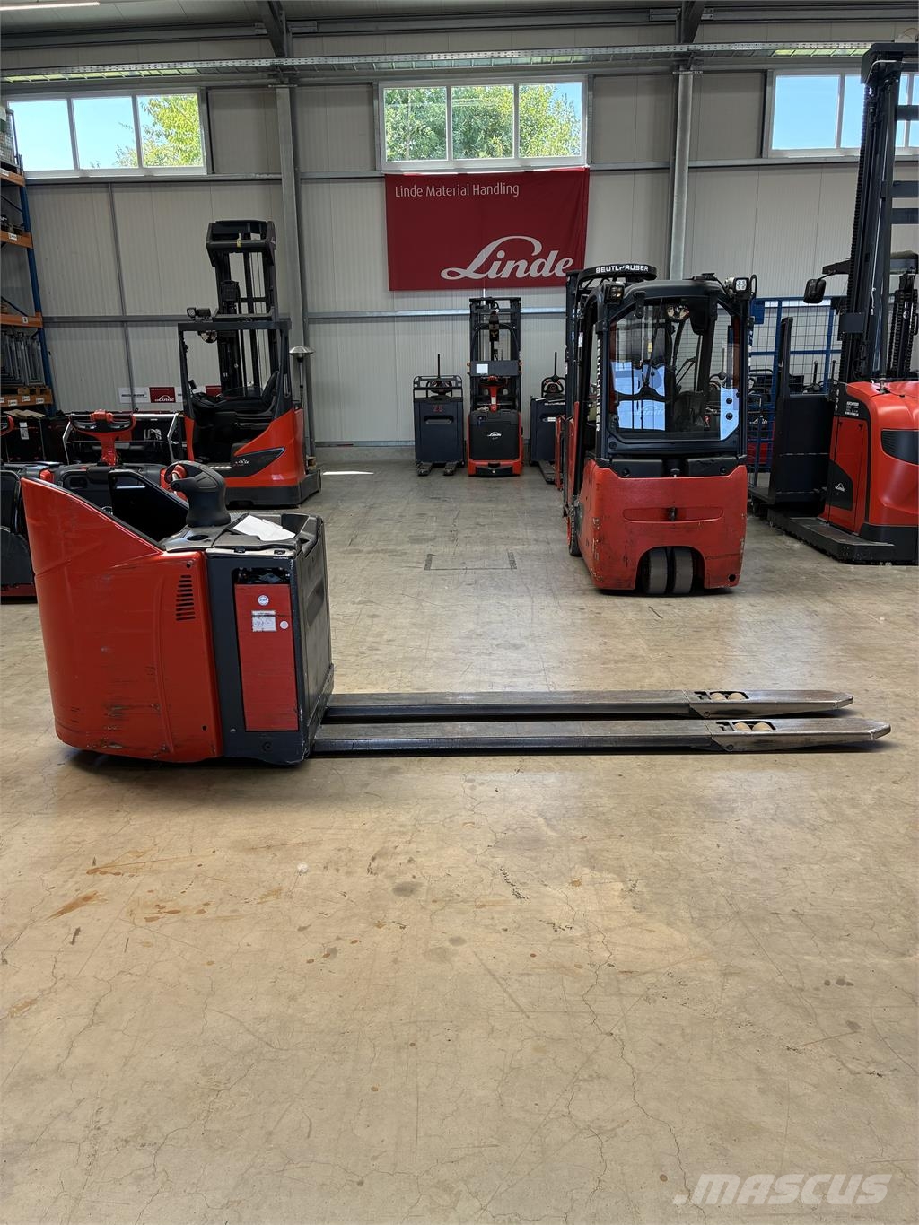 Linde T20SP lang 行走控制式堆積機