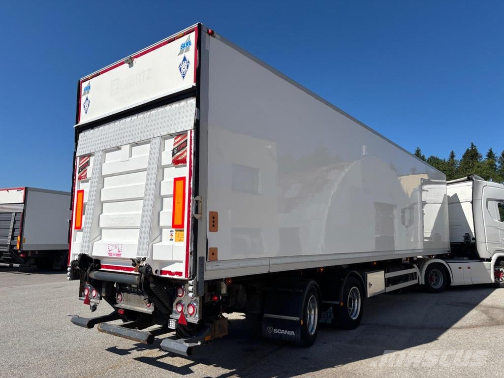 HFR 2CT CARRIER VECTOR 1850Mt Frigofrik çekiciler
