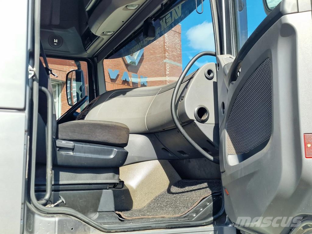 DAF XF 460 SuperSpaceCab 4x2 - PTO/Hydraulic - Full sp Naudoti vilkikai