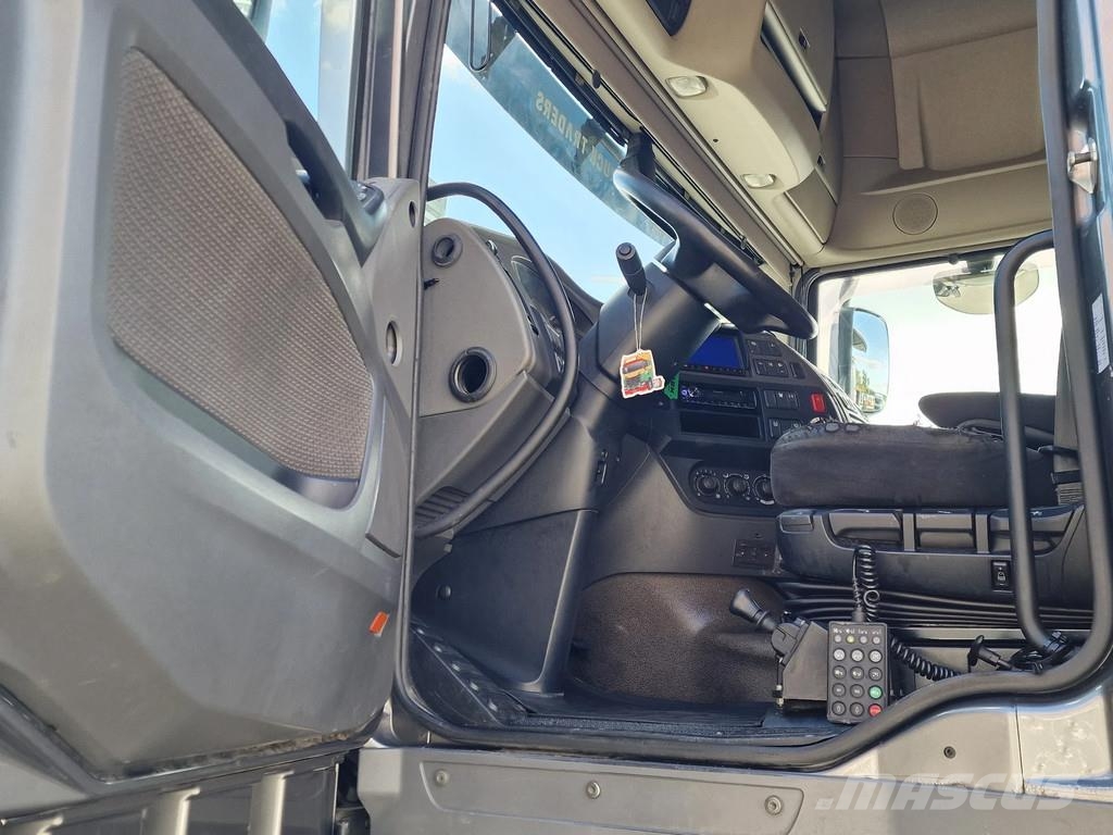 DAF XF 460 SuperSpaceCab 4x2 - PTO/Hydraulic - Full sp Naudoti vilkikai