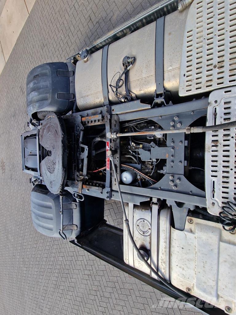 DAF XF 460 SuperSpaceCab 4x2 - PTO/Hydraulic - Full sp Naudoti vilkikai