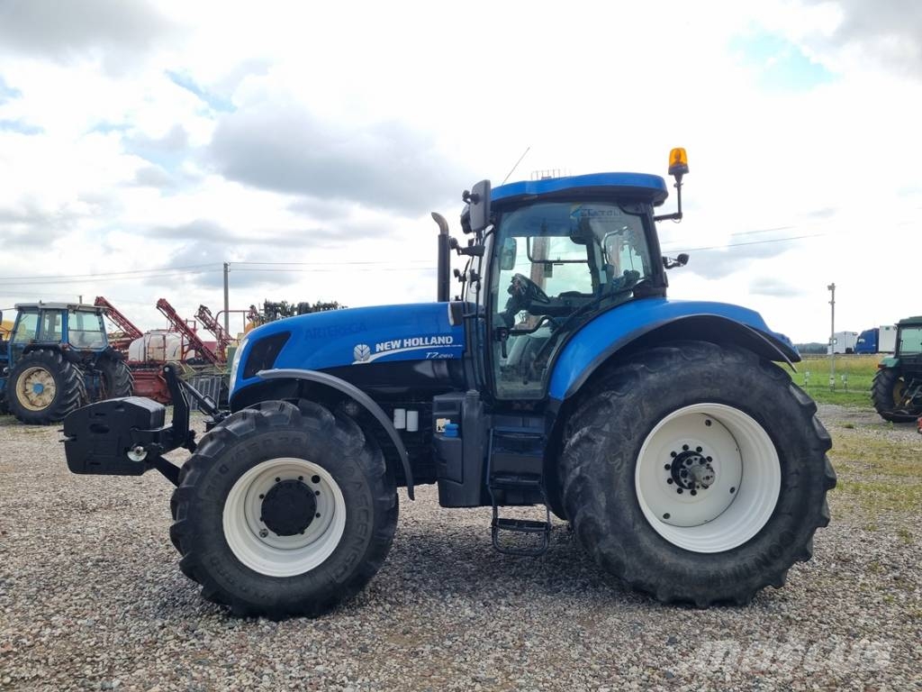New Holland T 7.260 Traktoriai