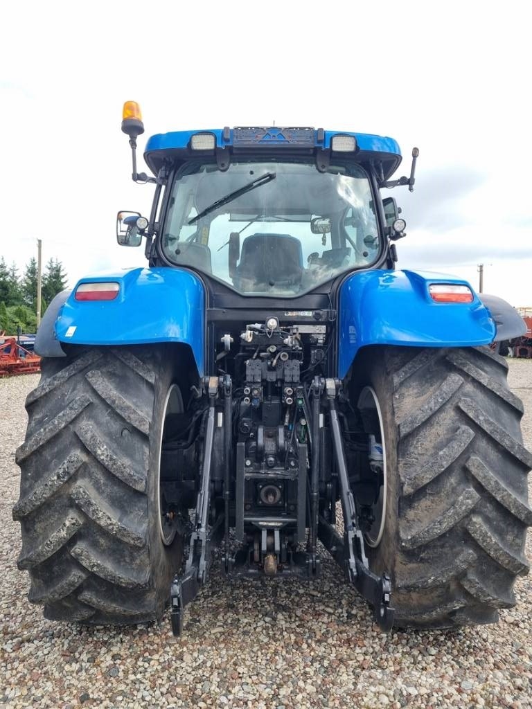 New Holland T 7.260 Traktoriai