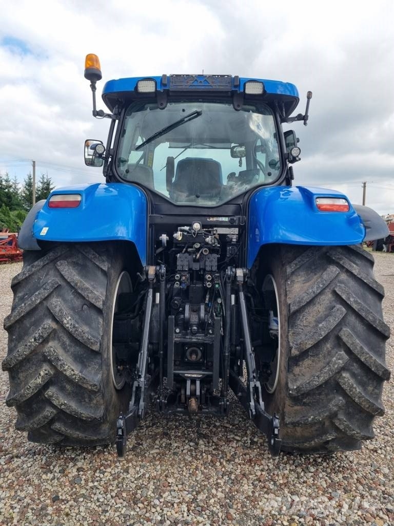 New Holland T 7.260 Traktoriai