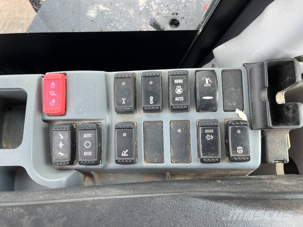 Hitachi ZW310-6 - Automatic Greasing / GOOD TYRES Hjullastere