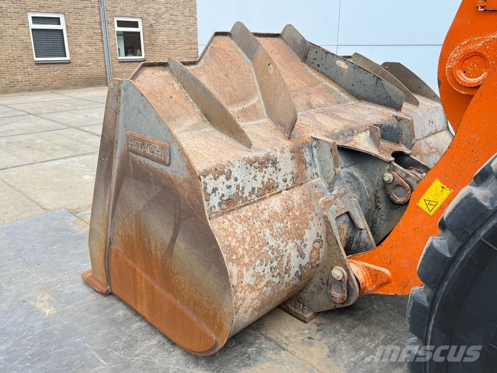 Hitachi ZW310-6 - Automatic Greasing / GOOD TYRES Hjullastere