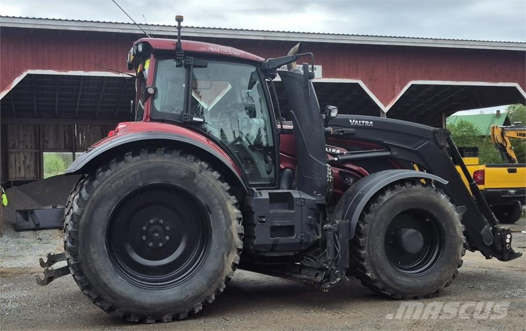 Valtra T174A Traktorit