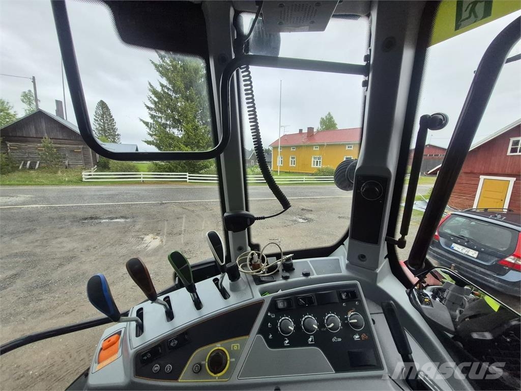 Valtra T174A Traktorit
