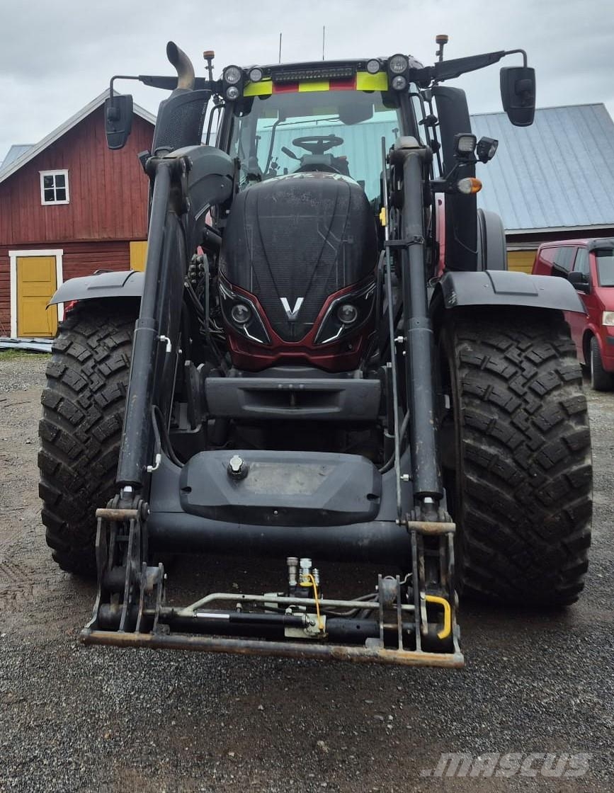 Valtra T174A Traktorit