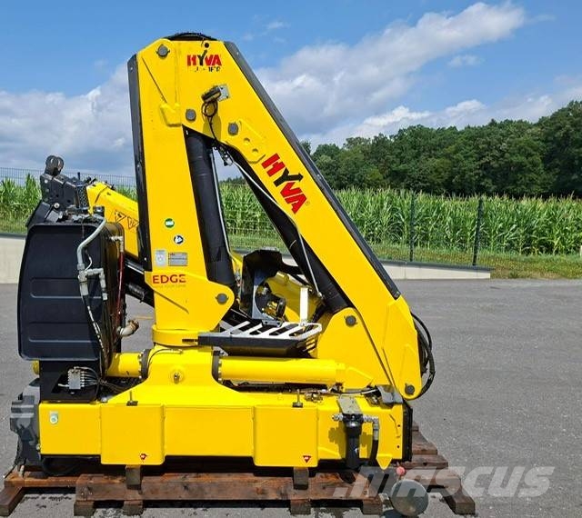 Hyva HB 160 X Loader cranes