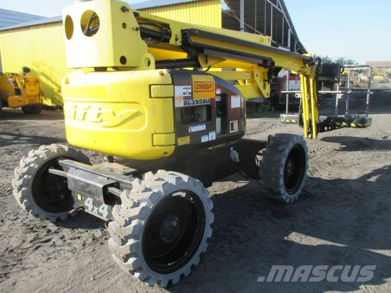 Niftylift HR 17 D 4x4 曲臂高空工作平台