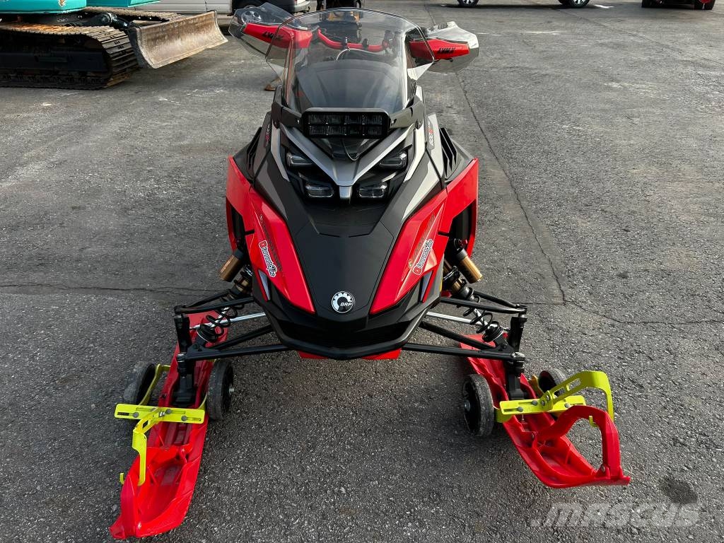 Lynx Rave 600R e-tec 3500 /Laukut, Lisävalo, Hieno! Снігоходи