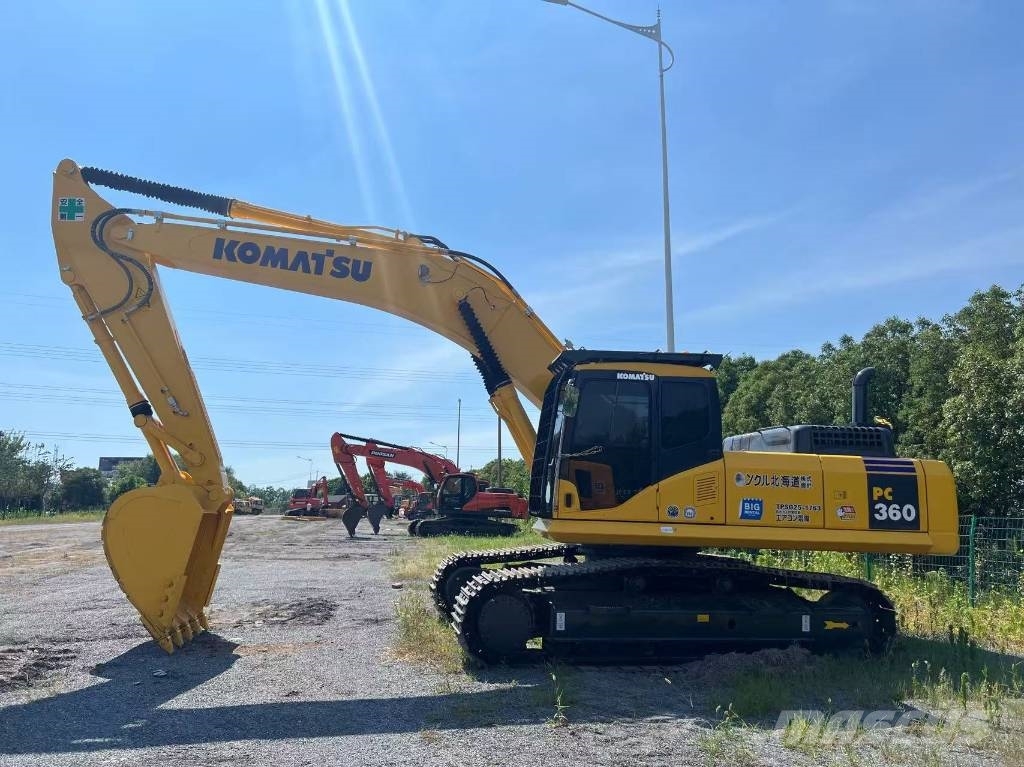 Komatsu PC 360 Paletli ekskavatörler