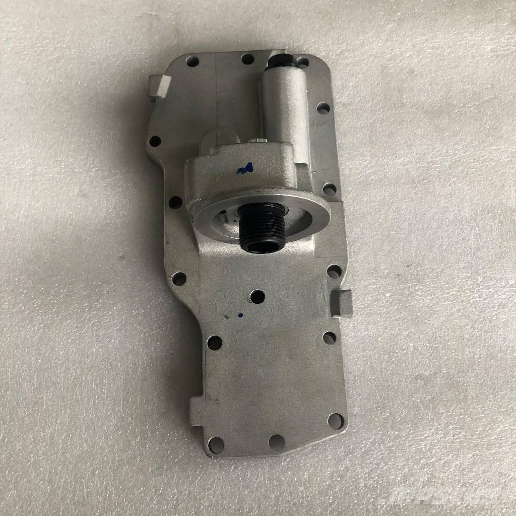 Cummins Oil Filter Head 4931572 4983355 4931571 4983354 Motorer