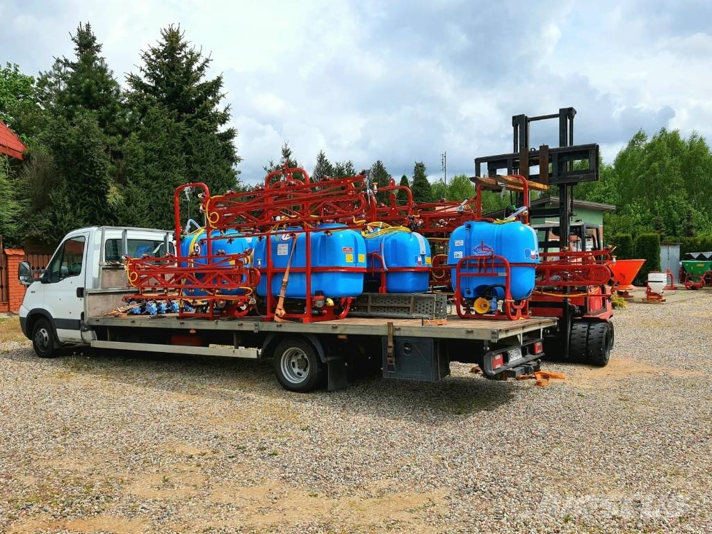 Biardzki 400 L sprayer / pulvérisateur / P329/2 - 12m Trailed sprayers