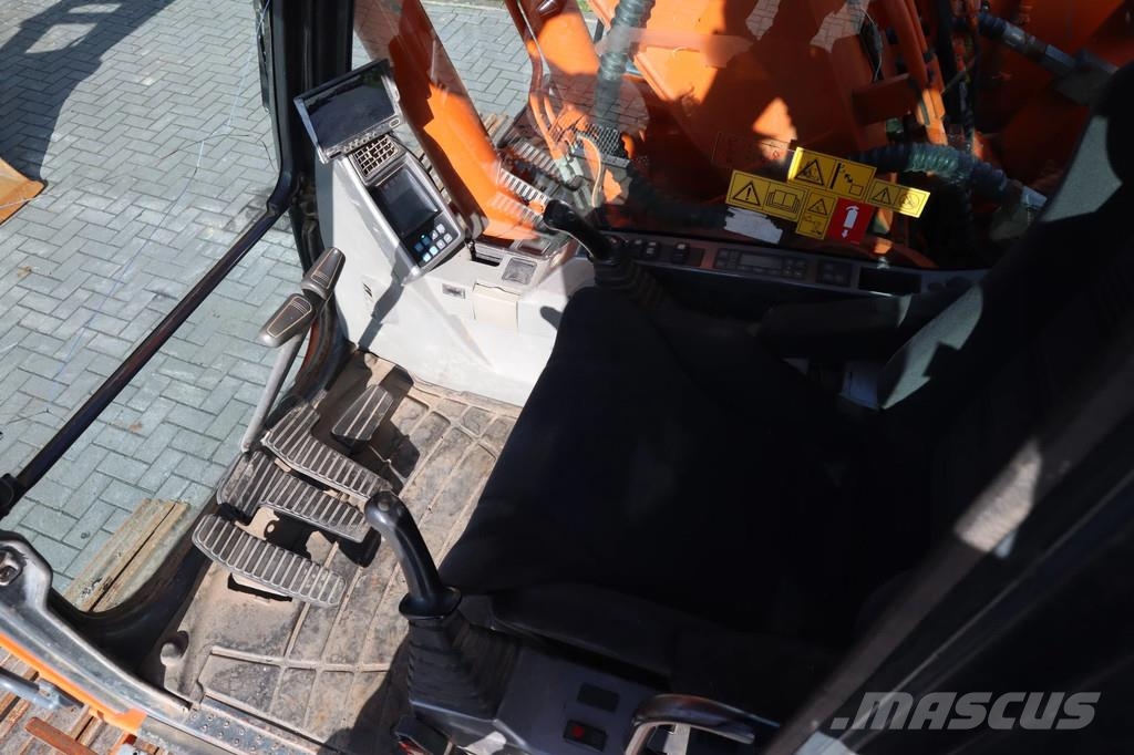 Doosan DX180LC | BUCKET | CW QUICK COUPLER Raupenbagger