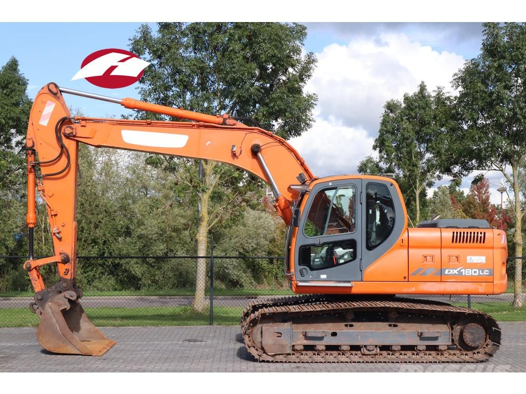 Doosan DX180LC | BUCKET | CW QUICK COUPLER Raupenbagger