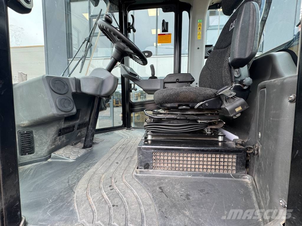 CAT CP68B Soil compactors